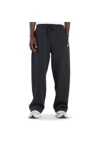 Spodnie męskie New Balance Sport Essentials MP53506BK - czarne. Kolor: czarny. Materiał: dresówka, poliester, bawełna, materiał #1