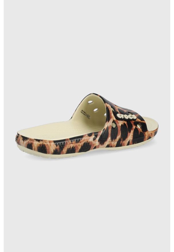 Crocs klapki damskie kolor brązowy. Kolor: brązowy. Materiał: materiał