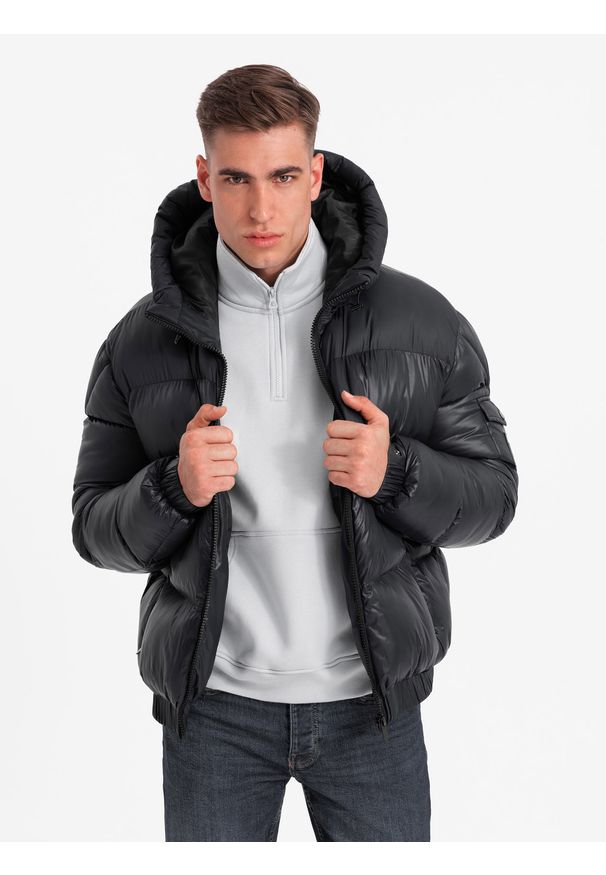 Ombre Clothing - Męska ciepła kurtka puffer ze ściągaczami – czarna V1 OM-JAHP-0207 - XXL. Okazja: na co dzień. Typ kołnierza: kaptur. Kolor: czarny. Materiał: guma, poliester, syntetyk, nylon, materiał, tkanina. Wzór: aplikacja. Sezon: zima. Styl: casual