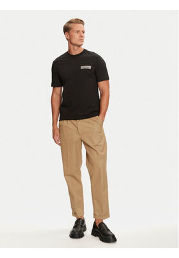 Calvin Klein T-Shirt K10K113594 Czarny Regular Fit. Kolor: czarny. Materiał: bawełna
