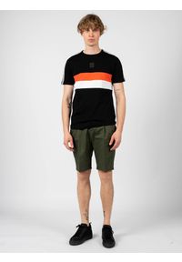Antony Morato T-shirt | MMKS01835-FA100144 | Mężczyzna | Czarny. Okazja: na co dzień. Kolor: czarny. Materiał: bawełna. Wzór: nadruk, aplikacja, paski. Styl: casual #3