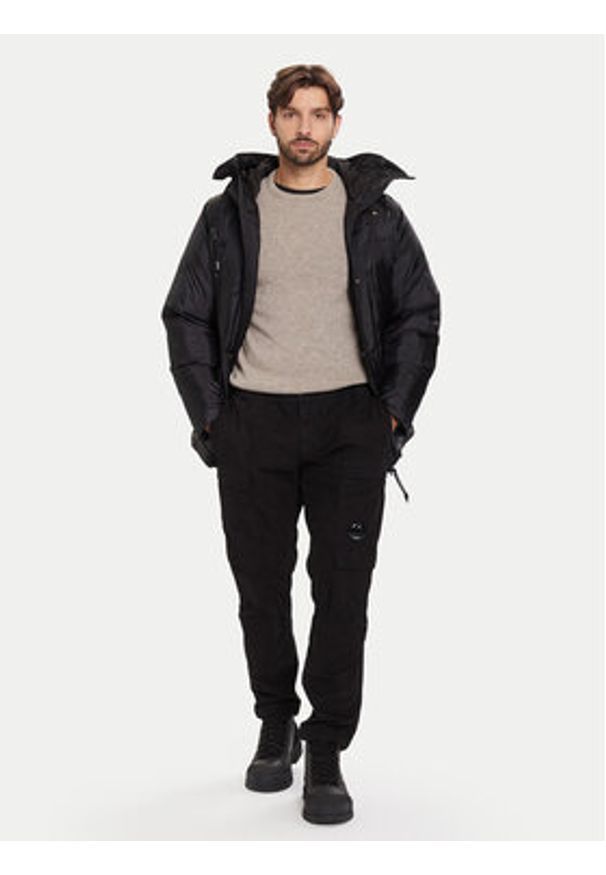 C.P. Company Kurtka puchowa 19CMOW184A110467A Czarny Regular Fit. Kolor: czarny. Materiał: syntetyk