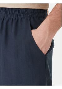 Guess Szorty sportowe F6GD01 WN202 Granatowy Regular Fit. Kolor: niebieski. Materiał: syntetyk. Styl: sportowy #4