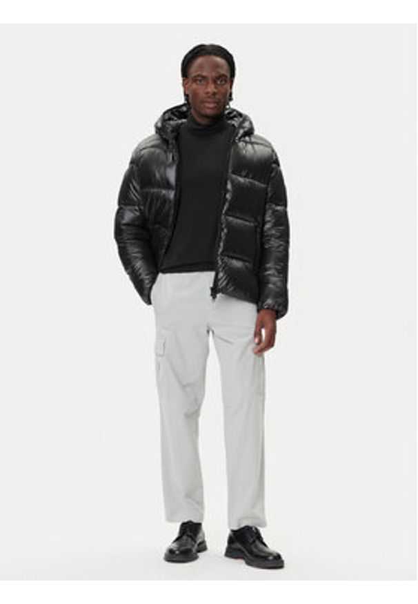 Save The Duck Kurtka zimowa D31280M LOVE21 Czarny Regular Fit. Kolor: czarny. Materiał: syntetyk. Sezon: zima