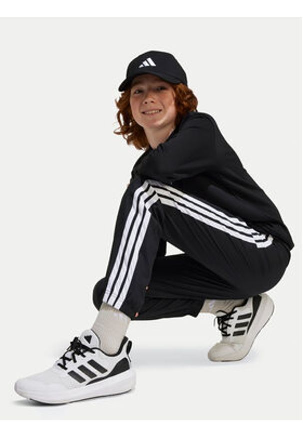 Adidas - adidas Spodnie dresowe Essentials Climacool JD6500 Czarny Regular Fit. Kolor: czarny. Materiał: syntetyk