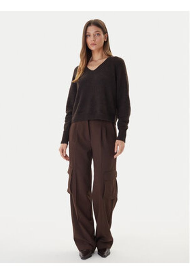 Vero Moda Sweter Aquarius 10331898 Brązowy Regular Fit. Kolor: brązowy. Materiał: syntetyk