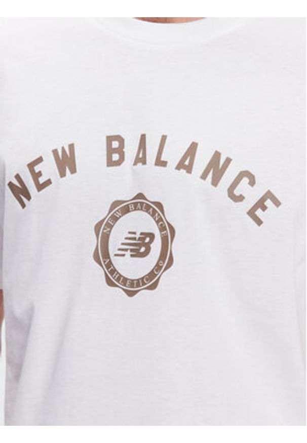 New Balance T-Shirt Sport Seasonal Graphic MT31904 Biały Relaxed Fit. Kolor: biały. Materiał: bawełna, syntetyk. Styl: sportowy