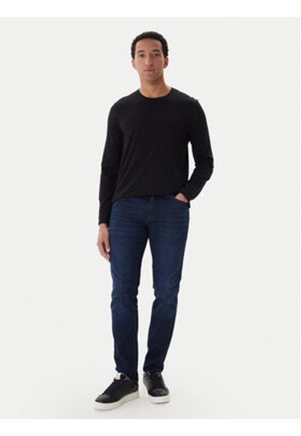 Emporio Armani Underwear Longsleeve EM000382 AF14210 UC001 Czarny Regular Fit. Kolor: czarny. Materiał: bawełna. Długość rękawa: długi rękaw