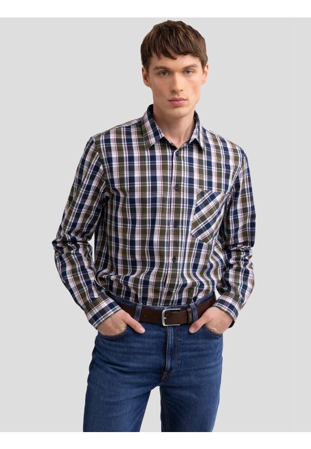 Big-Star - Koszula męska w kratę granatowa Coskingos 403. Okazja: na co dzień. Typ kołnierza: kołnierzyk klasyczny. Kolor: niebieski. Materiał: bawełna, jeans, materiał, tkanina. Wzór: kratka, haft, gładki, kolorowy. Styl: klasyczny, casual