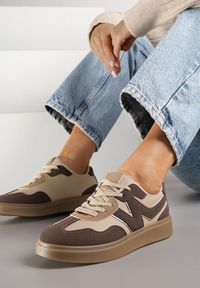 Born2be - Brązowe Sneakersy z Geometrycznym Wzorem Nariale. Okazja: na co dzień. Kolor: brązowy. Materiał: jeans. Wzór: geometria #5