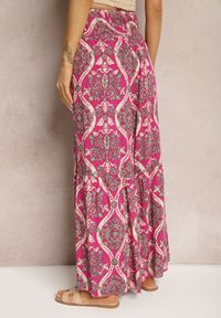 Renee - Ciemnofioletowe Spodnie Szerokie z Wiskozy w Ornamentalny Wzór High Waist Cramelia. Stan: podwyższony. Kolor: fioletowy. Materiał: wiskoza. Długość: długie