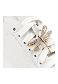 Sneakersy damskie Armodo, skóra naturalna sznurowana z ozdobną metalową ważką na sznurowadłach i grupę płaskiej podeszwie, białe, 1833-466. Kolor: biały. Materiał: skóra #4