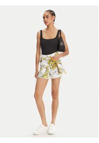 Versace Jeans Couture Szorty jeansowe 78HAD51B Biały Straight Fit. Kolor: biały. Materiał: bawełna #5