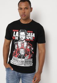 Born2be - Czarny Klasyczny T-shirt z Bawełny z Dużym Nadrukiem Gunelia. Okazja: na co dzień. Kolor: czarny. Materiał: bawełna. Wzór: nadruk. Styl: klasyczny