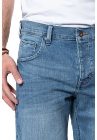 Mustang - SPODENKI MUSTANG 5-Pocket-Short 1007720 5000 415. Materiał: jeans