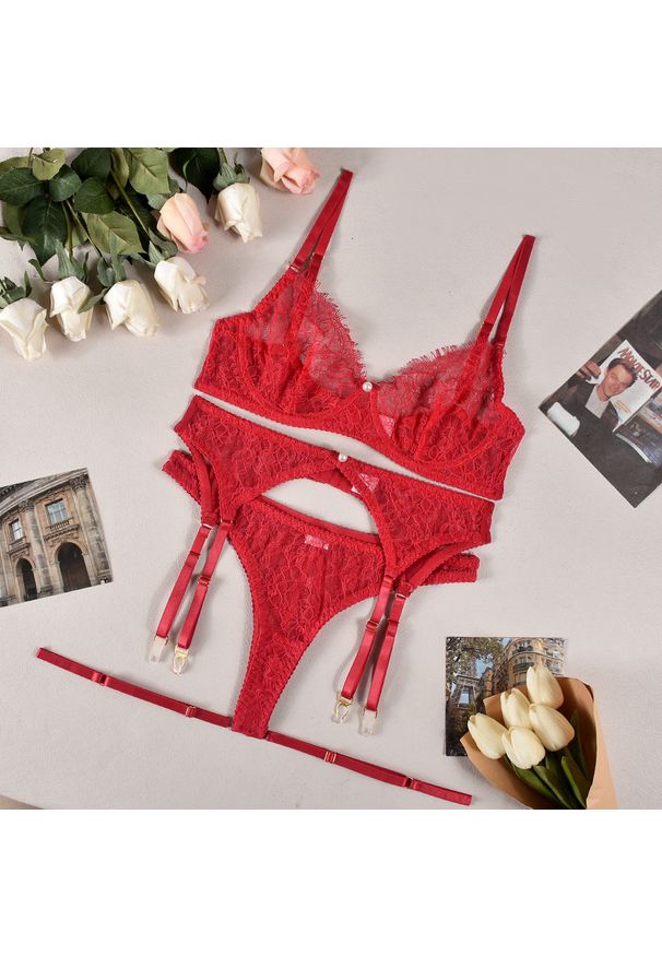 Intica - Zestaw bielizny z koronką elegancki i uwodzicielski Lefka. Kolor: czerwony. Materiał: koronka. Wzór: koronka