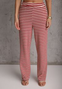 Renee - Beżowo-Czerwony Komplet z Dzianiny w Paski z Bawełną Bluzka z Krótkim Rękawem i Spodnie Akiseithe. Kolor: beżowy. Materiał: bawełna, dzianina. Wzór: paski #8