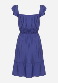 Born2be - Granatowa Sukienka z Wiskozą o Rozkloszowanym Kroju z Gumką w Pasie Lirimere. Okazja: na co dzień. Typ kołnierza: kołnierz z falbankami. Kolor: niebieski. Materiał: wiskoza. Długość rękawa: na ramiączkach. Styl: casual, elegancki #6