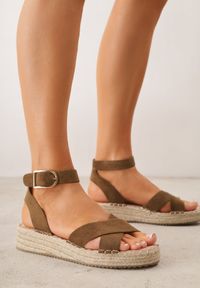 Renee - Ciemnozielone Sandały z Plecionki w Stylu Boho VICES z Paskami w Kształcie X Nahmala. Okazja: na co dzień. Zapięcie: pasek. Kolor: zielony. Wzór: paski, aplikacja. Sezon: lato. Styl: boho #4