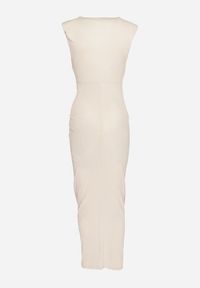 Born2be - Beżowa Sukienka Koktajlowa z Kopertowym Dekoltem Marszczeniem i Guzikami Tdivane. Kolor: beżowy. Typ sukienki: kopertowe. Styl: wizytowy #4