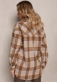 Renee - Brązowa Koszula w Kratę Oversize Akelora. Kolor: brązowy. Wzór: aplikacja. Styl: elegancki #5