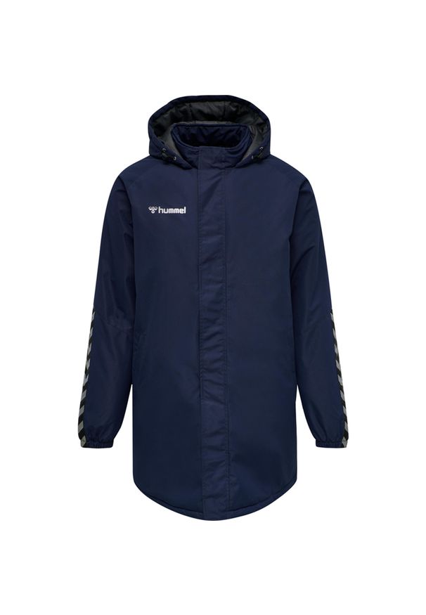 Kurtka wodoodporna Hummel Authentic Bench. Kolor: niebieski. Sport: piłka nożna