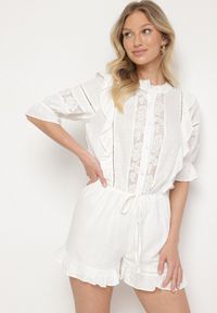 Born2be - Biały Kombinezon z Lnu i Wiskozy w Stylu Boho z Falbankami i Koronką Linalisse. Okazja: na co dzień. Kolor: biały. Materiał: wiskoza, len, koronka. Wzór: koronka. Styl: boho #7