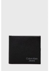 Calvin Klein Jeans portfel skórzany męski kolor czarny. Kolor: czarny. Materiał: skóra. Wzór: gładki