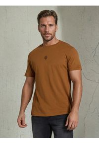 Sinsay - Bawełniana koszulka z nadrukiem - brązowy. Kolor: brązowy. Materiał: bawełna. Wzór: nadruk #1