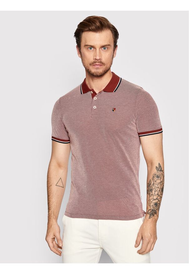 Jack&Jones PREMIUM Polo Bluwin 12169064 Czerwony Regular Fit. Typ kołnierza: polo. Kolor: czerwony. Materiał: bawełna, syntetyk