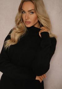 Renee - Czarny Golf Bez Zdobień Minimalistyczny Torlena. Okazja: na spotkanie biznesowe, do pracy. Typ kołnierza: golf. Kolor: czarny. Materiał: jeans, skóra. Długość rękawa: długi rękaw. Długość: długie. Wzór: aplikacja. Styl: biznesowy, klasyczny, elegancki #3