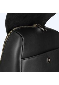 Wittchen - Damski plecak skórzany z paskami. Kolor: czarny. Materiał: skóra. Wzór: haft, paski, aplikacja. Styl: casual, elegancki #3