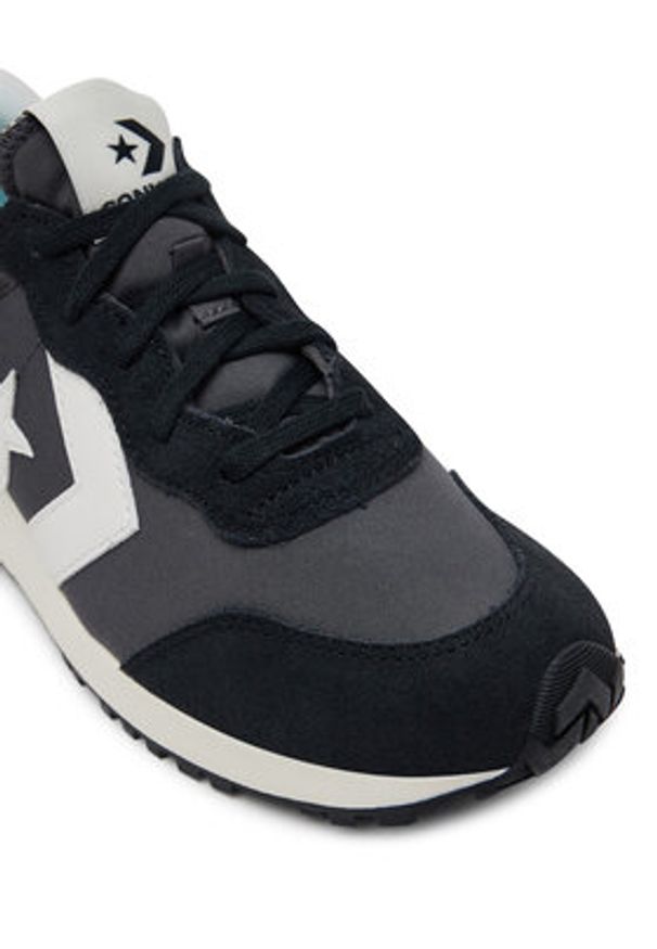 Converse Sneakersy Omega Trainer A13378C Czarny. Kolor: czarny. Materiał: materiał