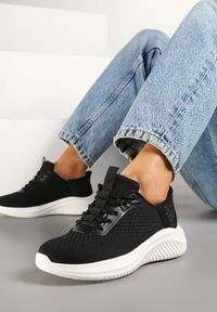 Born2be - Czarno-Białe Buty Sportowe Sneakersy Siateczkowe na Piankowej Podeszwie Liltebis. Okazja: na co dzień. Kolor: czarny. Materiał: jeans, materiał. Sezon: lato, wiosna #5