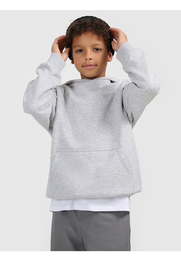 4f - 4F Bluza dresowa nierozpinana z kapturem chłopięca - szara 158 (12-13 lat). Okazja: na co dzień. Typ kołnierza: kaptur. Kolor: szary. Materiał: dresówka. Wzór: ze splotem, gładki. Sezon: lato. Styl: casual, sportowy