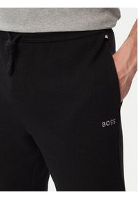BOSS Szorty sportowe Waffle 50535884 Czarny Regular Fit. Kolor: czarny. Materiał: syntetyk. Styl: sportowy #5