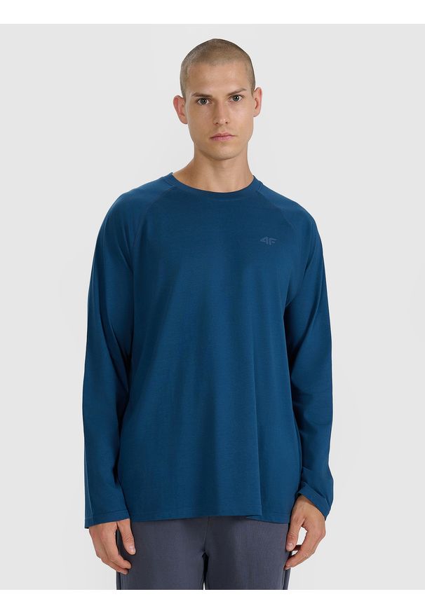 4f - 4F Longsleeve oversize gładki męski - granatowy M. Okazja: na co dzień. Kolor: niebieski. Materiał: jersey, dzianina, materiał, bawełna. Długość rękawa: długi rękaw. Długość: długie. Wzór: gładki. Styl: elegancki, casual, klasyczny, sportowy