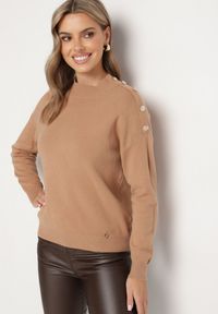 Born2be - Beżowy Sweter Półgolf z Modalem Wiskozą i Guzikami Emmiala. Okazja: na co dzień. Kolor: beżowy. Materiał: wiskoza. Długość rękawa: długi rękaw. Długość: długie. Styl: elegancki, casual #5