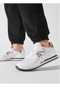 Armani Exchange Sneakersy XDX031 XV137 M696 Biały. Kolor: biały. Materiał: materiał #6