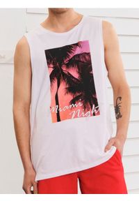 Sinsay - Tank top z nadrukiem - biały. Kolor: biały. Wzór: nadruk