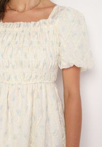 Born2be - Beżowo-Niebieska Rozkloszowana Sukienka z Bufiastymi Rękawami i Marszczoną Górą Vikinania. Okazja: na co dzień, na imprezę. Kolor: beżowy. Materiał: skóra. Styl: casual #4