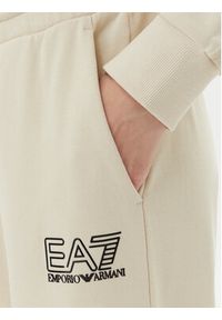 EA7 Emporio Armani Dres 7W000110 AF12473 U1079 Beżowy Loose Fit. Kolor: beżowy. Materiał: bawełna #3