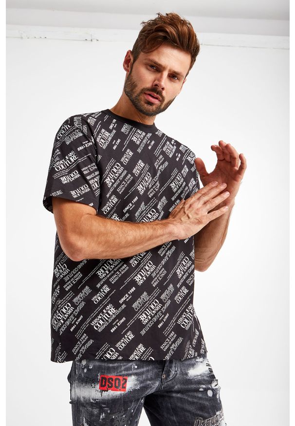 Versace Jeans Couture - T-SHIRT VERSACE JEANS COUTURE. Materiał: bawełna. Styl: elegancki