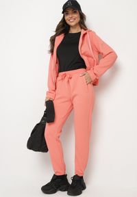 Born2be - Różowy Pikowany Komplet Dresowy z Bawełną Bluza z Kapturem i Spodnie Joggery Evalisseia. Kolor: różowy. Materiał: dresówka, bawełna #4