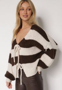 Born2be - Brązowy Wiązany Kardigan Oversize w Paski z Dodatkiem Wełny i Wiskozy Retire. Kolor: brązowy. Materiał: wełna, wiskoza. Wzór: paski #4