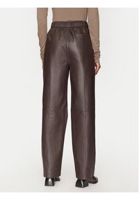 2NDDAY Spodnie skórzane 2251561672 3091 Brązowy Regular Fit. Kolor: brązowy. Materiał: skóra #8