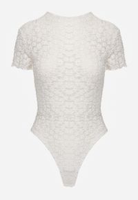 Renee - Białe Body z Koronki o Dopasowanym Kroju z Krótkim Rękawem Adradina. Okazja: na co dzień. Kolor: biały. Materiał: koronka. Długość rękawa: krótki rękaw. Długość: krótkie. Wzór: koronka. Sezon: lato. Styl: casual #4