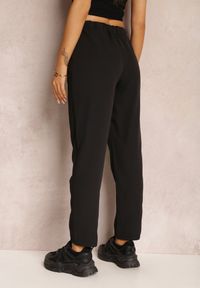 Renee - Czarne Spodnie Regular z Gumką w Pasie Amame. Kolor: czarny. Wzór: jednolity, aplikacja, gładki #2