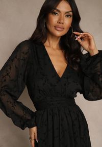 Renee - Czarna Rozkloszowana Sukienka z Siateczki w Kwiatowy Wzór Fezuna. Kolekcja: plus size. Kolor: czarny. Materiał: poliester, materiał. Wzór: kwiaty. Typ sukienki: dla puszystych #4