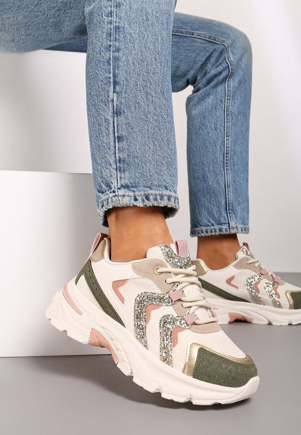 Renee - Zielono-Beżowe Sznurowane Sneakersy na Platformie Ozdobione Brokatem Betira. Okazja: na co dzień. Nosek buta: okrągły. Zapięcie: sznurówki. Kolor: beżowy. Materiał: jeans. Wzór: aplikacja. Obcas: na platformie